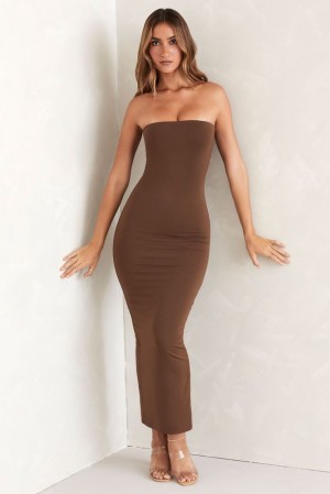 Oh Polly Kali Bandeau Maxi Dress Maxi Dress Brown | SKEB-31508