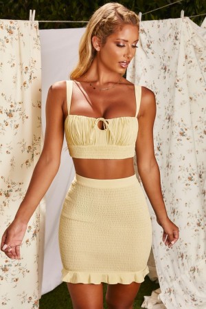 Oh Polly Two To Tango Crinkle Mini Skirt Skirts Yellow | ZDIR-31820